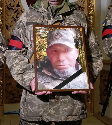 У Полтаві зараз прощаються з захисником і батьком відомого журналіста