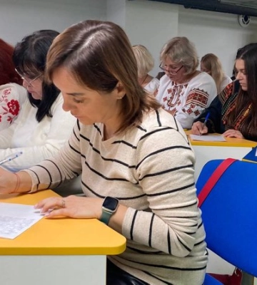 Харківські школярі писали радіодиктант в укритті