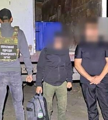 На Одещині чоловік намагався вийхати за кордон на вантажному &quot;таксі&quot;