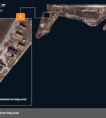 Росіяни домалювали МіГ-31 на аеродромі в Севастополі – супутникові знімки