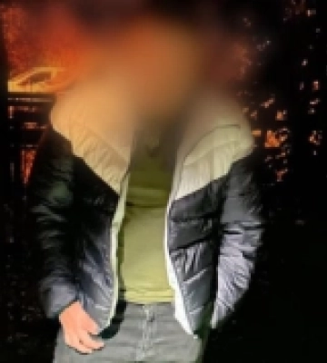 У Луцьку неповнолітній юнак стріляв з пістолета