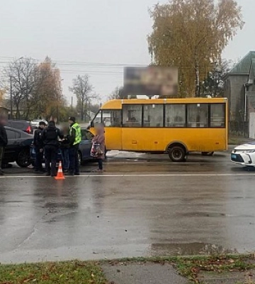 У Сумах водійка спричинила ДТП із чотирма автівками