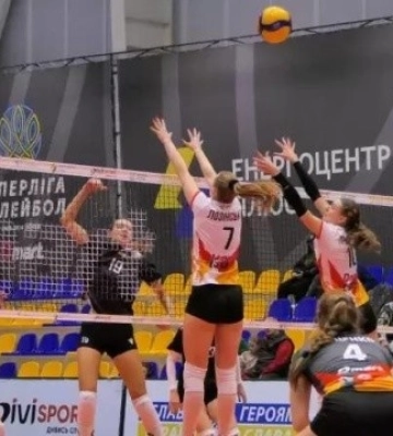 У Чернівцях стартував чемпіонат України у жіночій волейбольній Суперлізі