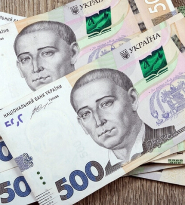 Жители трех областей получат дополнительные выплаты: как оформить помощь