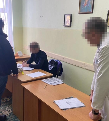 На Івано-Франківщині судитимуть лікарів, які видавали ухилянтам фальшиві медичні довідки 