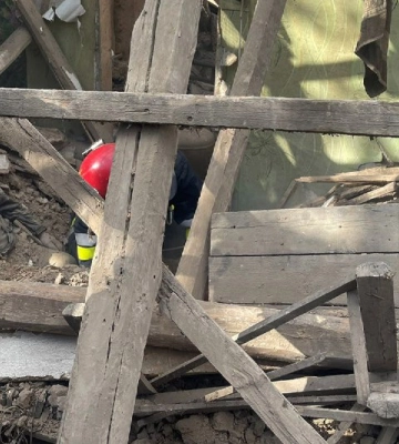 Вибух на Дніпропетровщині: з-під завалів будинку витягли чоловіка