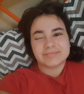 Пережила два инсульта и кому: история сильной и волевой 17-летней переселенки из Мелитополя (фото, видео)