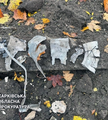 Доба війни на Харківщині: зруйновано сільський клуб, поранена немолода жінка