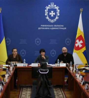Після негоди на Рівненщині відновлюють електропостачання після негоди