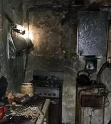 Поліція встановлює обставини загибелі чоловіка у приватному будинку