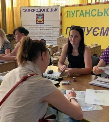 Фітнес, йога, взуття та одяг. Що є безоплатно для переселенців у Дніпрі