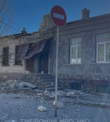 Херсон подвергся российским обстрелам утром, пострадала женщина
