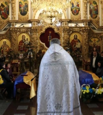 У Полтаві попрощались з полеглими на війні Олександром Фирсовим та Андрієм Зозулею