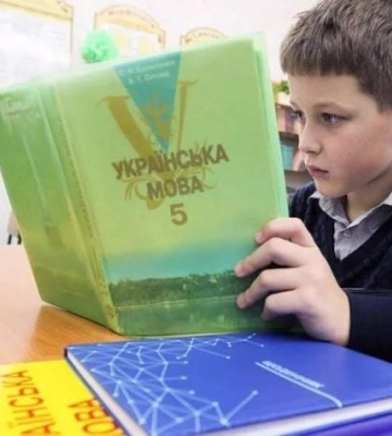 У меня в школе была там натянутая тройка - оккупанты сняли очередной &quot;шедевр&quot; пропаганды с неучами из Мелитополя (видео)