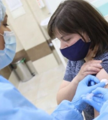 Де зробити щеплення від ковіду у Львові: локації з вакциною Pfizer
