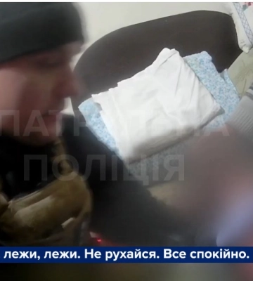 Сумські патрульні врятували життя чоловікові, якого порізав брат (відео)