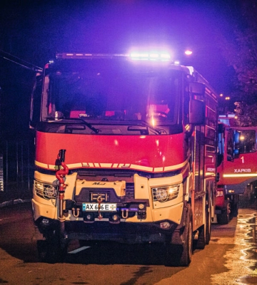 У Харкові на пожежі чоловік отруївся чадним газом