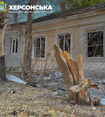 У Херсоні росіяни влучили в автомобіль
