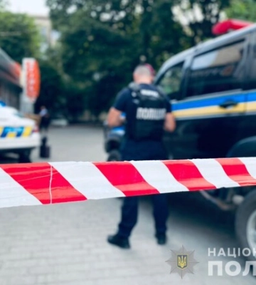 У Павлограді чоловік напав на поліцейського з ножем