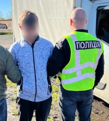 На Закарпатті водій на смерть збив на велосипедиста та втік: поліція затримала винуватця трагедії
