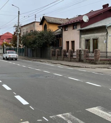 На трьох вулицях Франківська, замінять дорожні знаки на суму понад 600 тисяч гривень