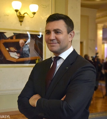 Тищенко зняв побої і заявив, що нападник представився «працівником Інтерполу»