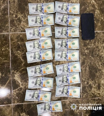 На хабарі викрили місцевого депутата зі Сторожинця від забороненої партії ОПЗЖ