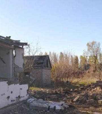 Окупанти минулої доби обстріляли 11 населених пунктів Донеччини, загинула людина. ФОТОрепортаж