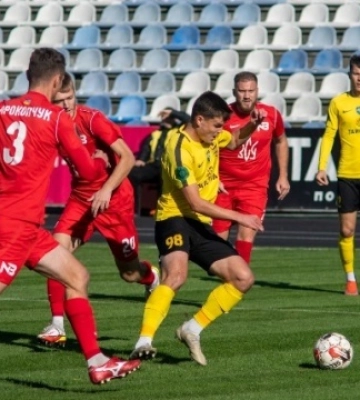 Перша ліга: ФК «Інгулець» пригальмував, цим скористався «Маріуполь»