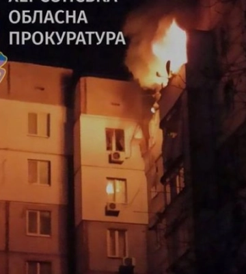 Нічний обстріл Херсону: загинула жінка, ще три особи зазнали поранення