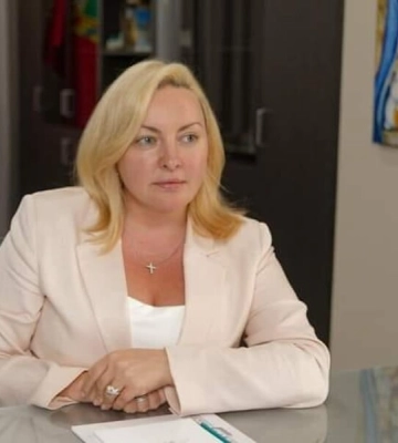 Глава Харьковского облсовета Егорова-Луценко встречала Новый год во Франции, оформив себе дистанционную работу – Мосийчук