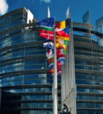 Європарламент підтримав надання Україні €50 мільярдів. До чого зобовʼязує ця допомога