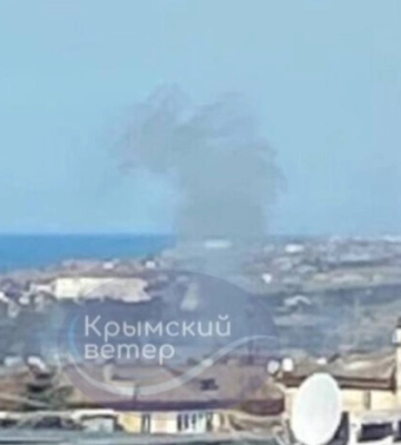 В Крыму мощные взрывы: поднимается дым 
