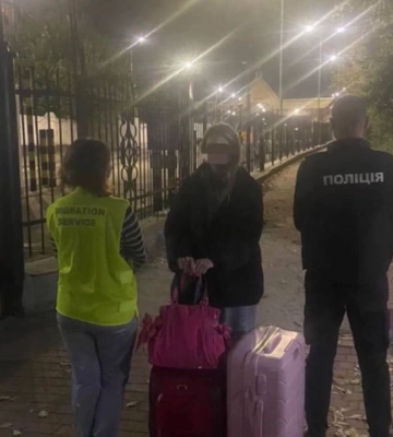 Хотіла вийти заміж за українця, аби не вигнали: у Львові виявили нелегальну мігрантку з Росії