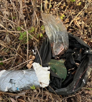 На Полтавщині знайшли пакет зі зброєю та боєприпасами