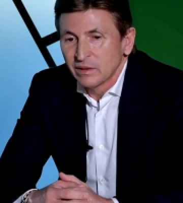 Обраний від “ОПЗЖ” депутат КОР Ксьонзенко оскаржує рішення облради про призупинення повноважень