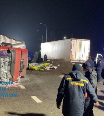 Водієві фури, який під наркотиками розчавив таксі в Харкові, винесли вирок