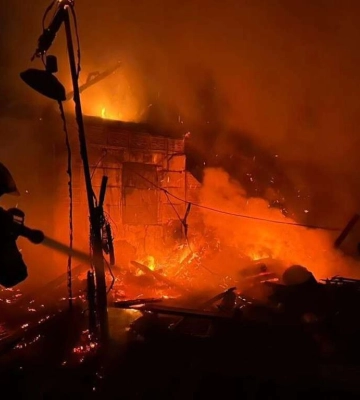Ворог уночі обстріляв Нікополь і Марганецьку громаду