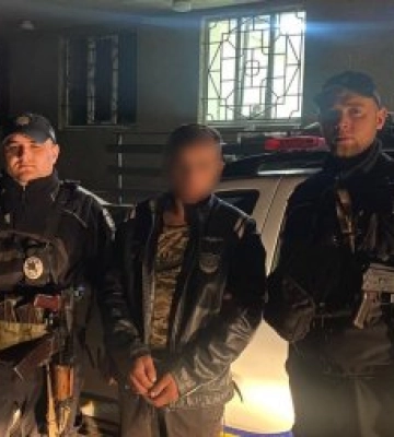 На Закарпатті затримали чоловіка за підозрою у зґвалтуванні 14-річної дівчини