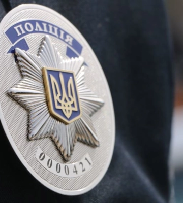 Вкрав гаманець та витратив 10 000 гривень: у Дніпрі розшукують злодія
