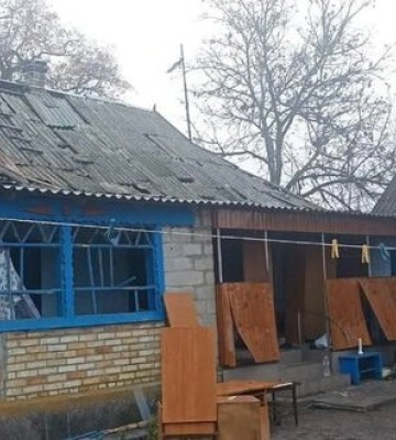 Сутки на Донетчине: Под огнем Угледар, Карловка и Северск, повреждены дома, ранен человек. ФОТОрепортаж