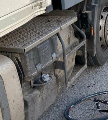 У Львові вантажівка збила велосипедиста