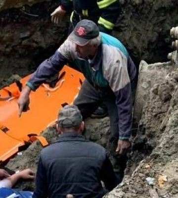 На Львівщині на 22-річного чоловіка впала бетонна плита