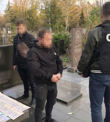 Дякую СБУ та прокуратурі: Філатов про затримання на хабарі директора Сурсько-Литовського кладовища