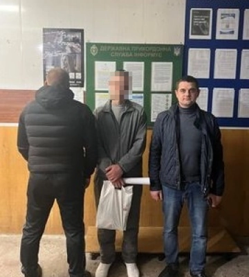З Кіровоградщини примусово видворили звільненого з колонії громадянина Молдови