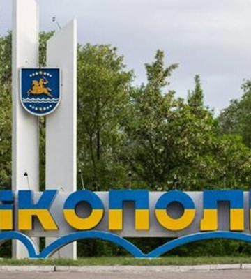 Окупанти вдарили по Нікополю: загинула жінка, є поранені