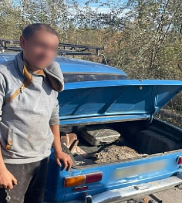 В Кривом Роге задержали мужчину, пытавшегося вывезти вероятно украденный металл