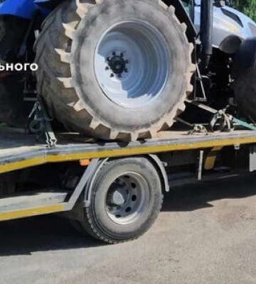 Росіяни пропонують фермерам на Херсонщині отримати в лізинг українську вкрадену техніку, - Центр нацспротиву