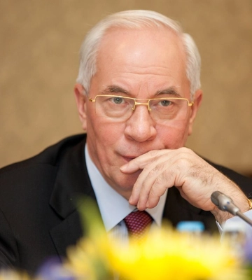 Азарову оголосили підозру в інформдіяльності на користь Росії