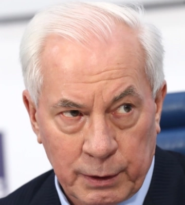 Беглому экс-премьеру Азарову заочно сообщили о новом подозрении за российскую пропаганду
